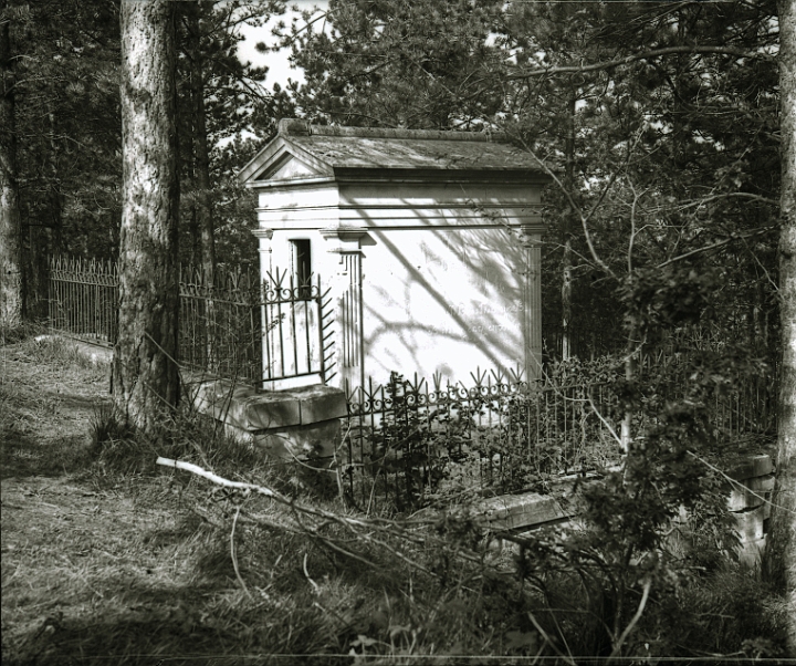 Box 10 Image 09.jpg